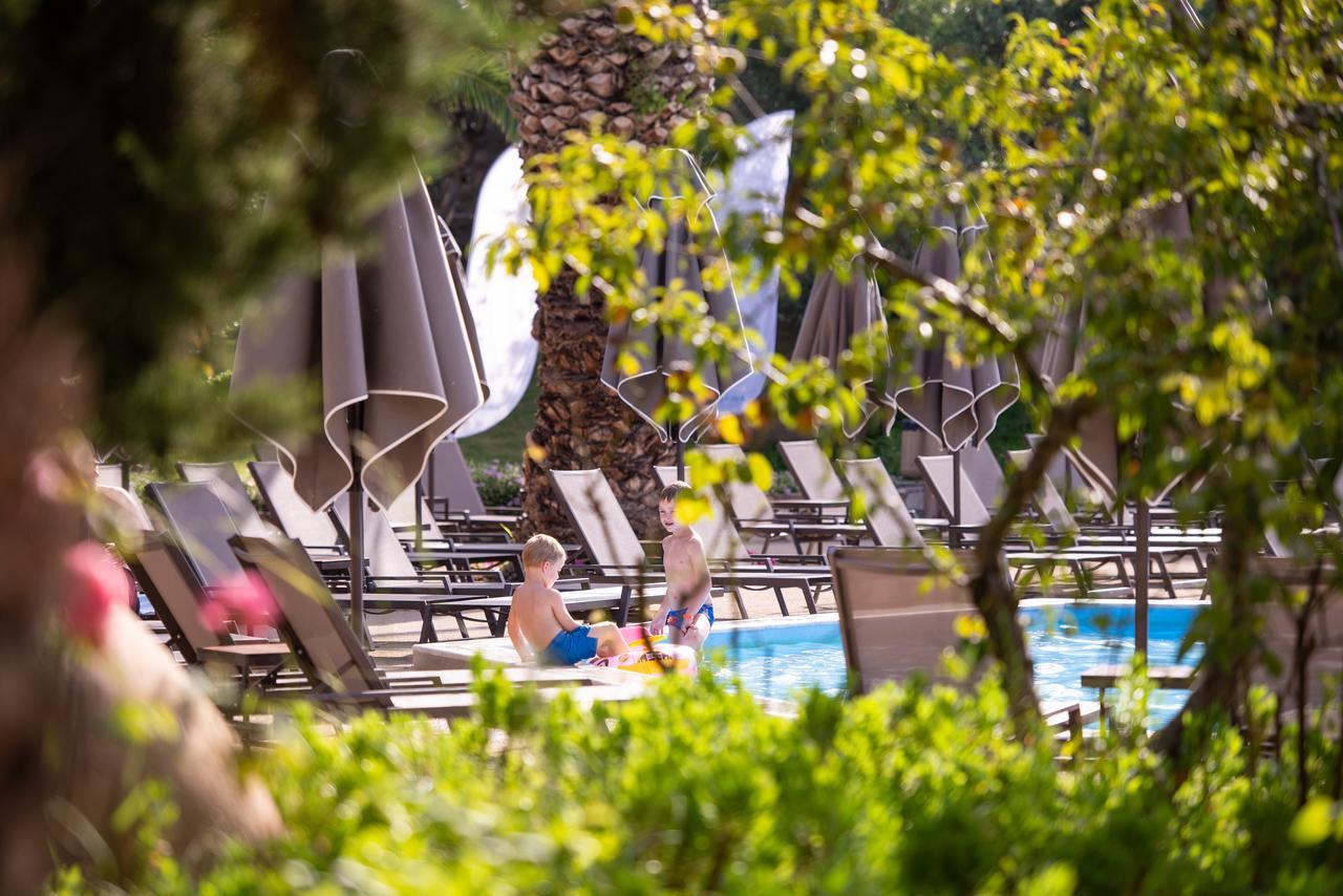 Poseidon Resort Hotel Neos Marmaras Exterior foto